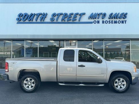 Used 2009 GMC Sierra 1500 SLE w/ Power Pack Plus AWD/4WD image 1