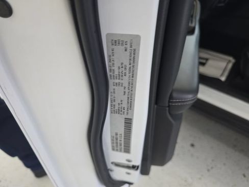Used 2022 Jeep Grand Cherokee L Limited AWD/4WD image 15