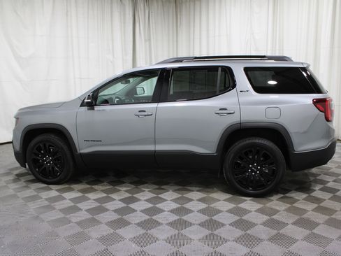 Used 2023 GMC Acadia SLT w/ Elevation Edition image 37