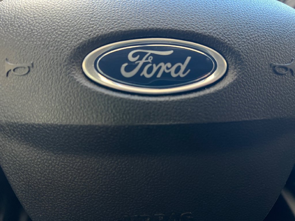 Used 2022 Ford Escape SE w/ Convenience Package FWD image 5