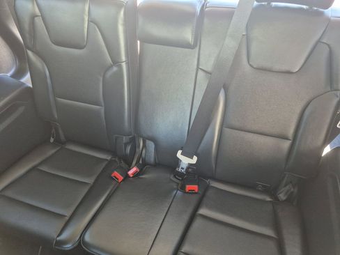 Used 2025 Kia Telluride S image 16