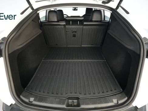 Used 2026 Tesla Model Y 2WD image 8