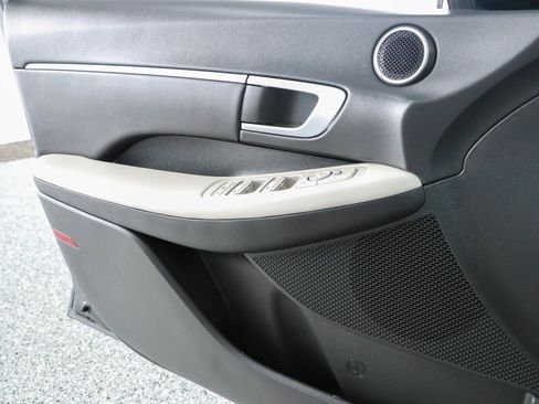 Used 2025 Hyundai Sonata SEL FWD image 21