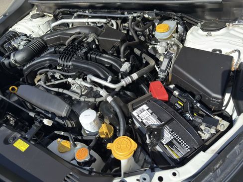 Used 2021 Subaru Crosstrek 2.0i Premium w/ Moonroof Package image 31