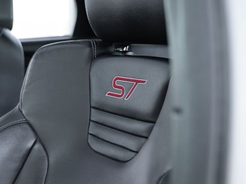 Used 2015 Ford Focus ST w/ Equipment Group 402A image 24