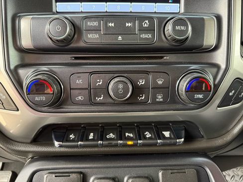 Used 2019 Chevrolet Silverado 2500 LTZ w/ Duramax Plus Package image 34