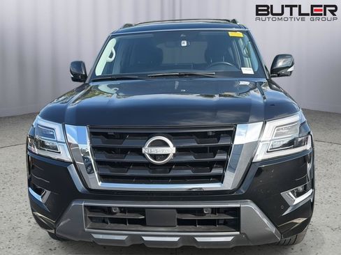 Used 2023 Nissan Armada SL w/ Captain's Chairs Package AWD/4WD image 4