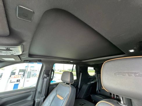 Used 2023 GMC Yukon AT4 w/ AT4 Premium Package AWD/4WD image 14