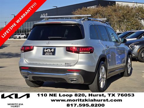 Used 2021 Mercedes-Benz GLB 250 4MATIC image 4