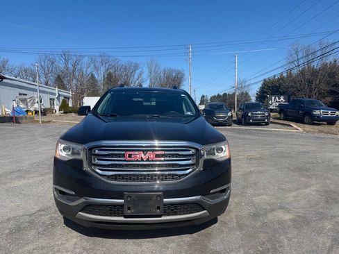 Used 2017 GMC Acadia SLE image 1