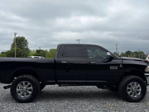 Used 2016 RAM 3500 Laramie w/ Convenience Group AWD/4WD image 9