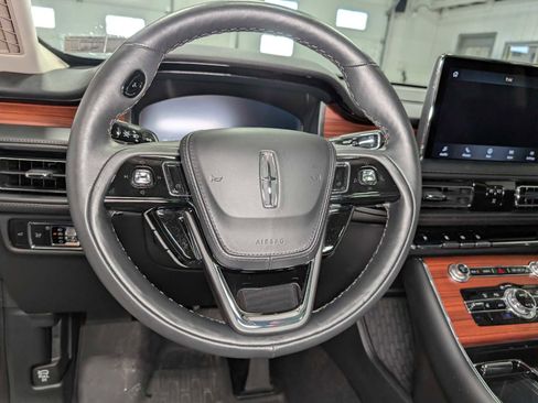 Used 2024 Lincoln Aviator Reserve w/ Elements Package Plus image 34