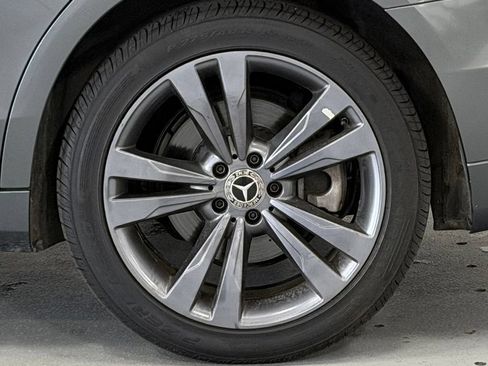 Used 2020 Mercedes-Benz S 560 Sedan w/ Premium Package image 6