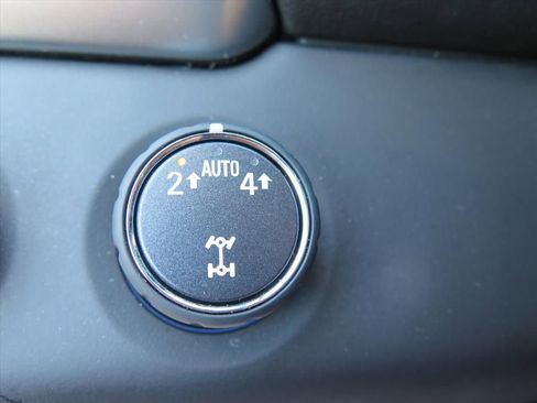 Used 2019 Chevrolet Tahoe LS image 11