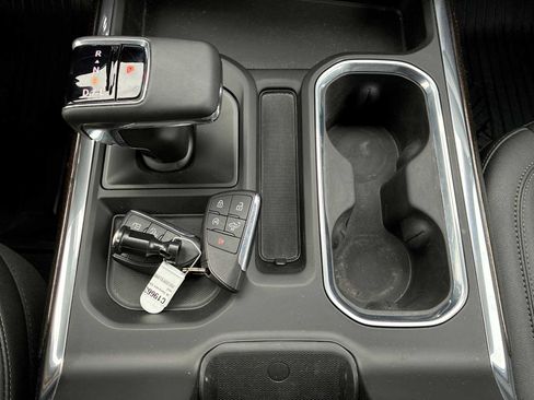 Certified 2024 Chevrolet Silverado 1500 LT Trail Boss w/ Convenience Package II image 15