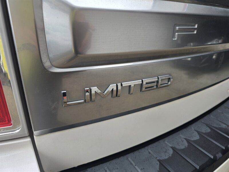 Used 2018 Ford Flex Limited w/ Equipment Group 303A AWD/4WD image 42