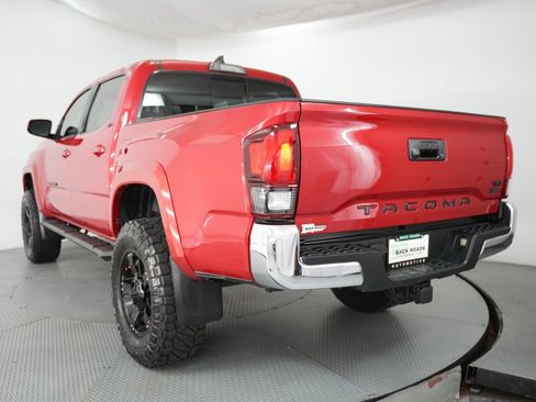 Used 2019 Toyota Tacoma SR5 image 7
