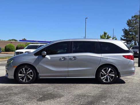 Used 2019 Honda Odyssey Elite image 11