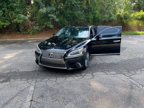 Used 2015 Lexus LS 460 w/ Comfort Package RWD image 56