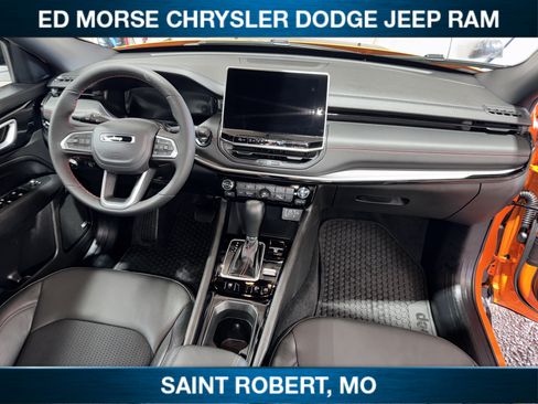 New 2026 Jeep Compass Trailhawk w/ Sun, Sound & Navigation Group AWD/4WD image 35