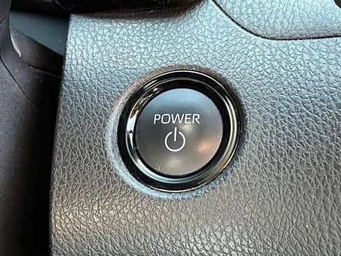 Used 2025 Toyota Camry SE FWD image 22