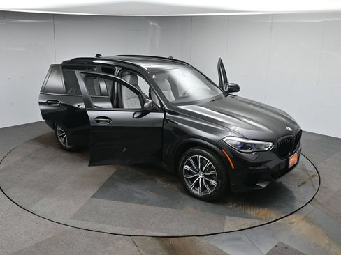 Used 2023 BMW X5 xDrive40i w/ Executive Package AWD/4WD image 57