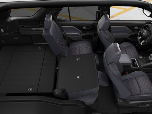 New 2026 Toyota 4Runner Platinum AWD/4WD image 4