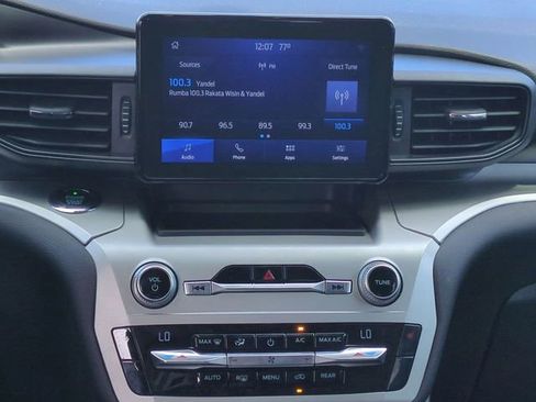 Certified 2021 Ford Explorer XLT w/ Class III Trailer Tow Package AWD/4WD image 18