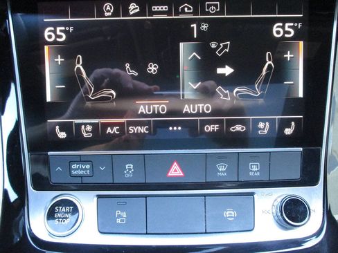 Used 2021 Audi Q7 3.0T Premium Plus w/ Executive Package AWD/4WD image 24