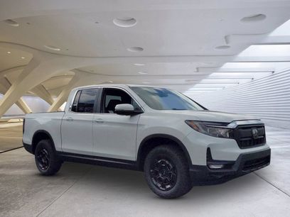 New 2025 Honda Ridgeline RTL+