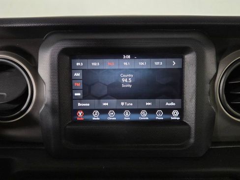 Used 2021 Jeep Wrangler Unlimited Sport AWD/4WD image 23