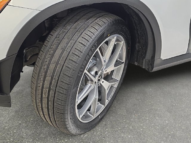 Used 2020 Mercedes-Benz GLC 300 4MATIC image 32