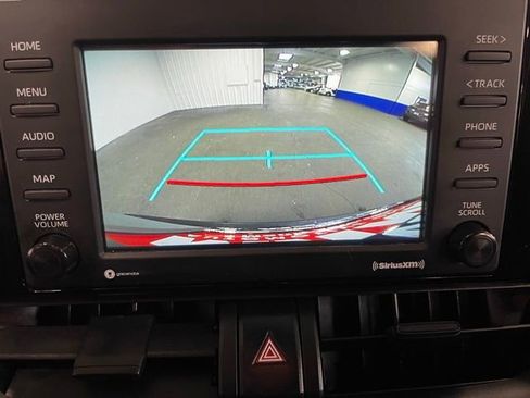 Used 2021 Toyota RAV4 XLE w/ Convenience Package FWD image 28