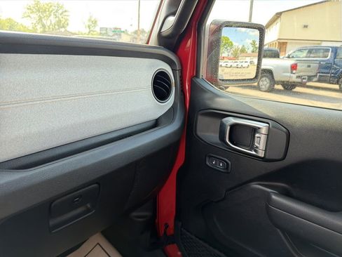 Used 2025 Jeep Wrangler Unlimited Sport S 4xe AWD/4WD image 23