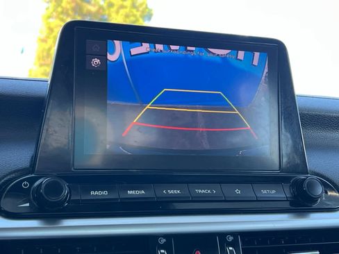 Used 2023 Kia Forte LXS w/ LXS Technology Package image 18