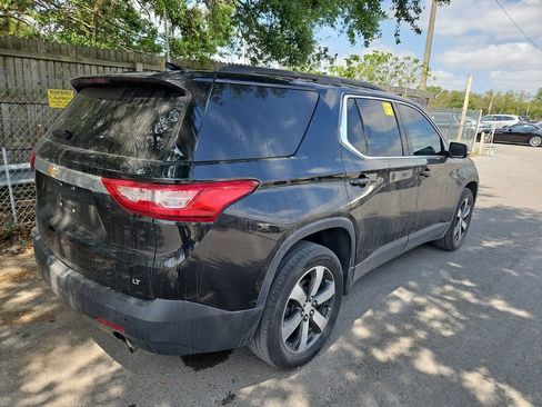 Used 2019 Chevrolet Traverse LT w/ LT Premium Package FWD image 4