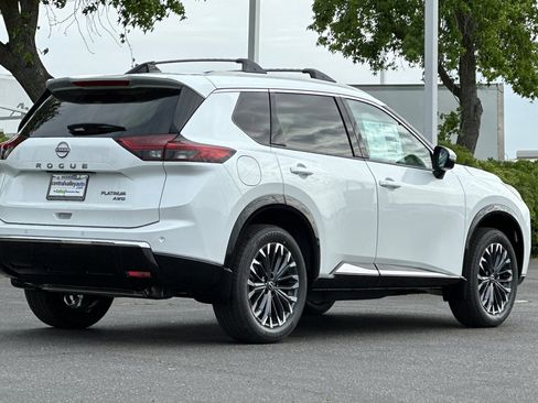 New 2026 Nissan Rogue Platinum AWD/4WD image 4