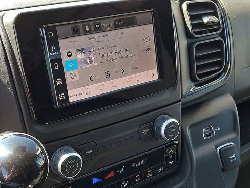 Used 2025 RAM ProMaster 2500 w/ Convenience Group image 16