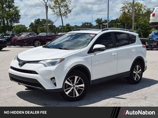 Used 2018 Toyota RAV4 XLE FWD video 1