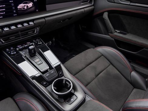 Certified 2022 Porsche 911 Targa 4 GTS image 45