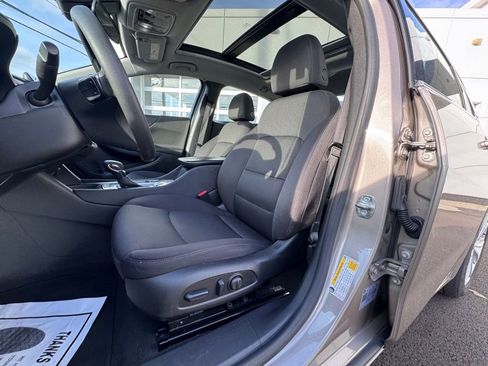 Used 2024 Chevrolet Malibu LT image 14