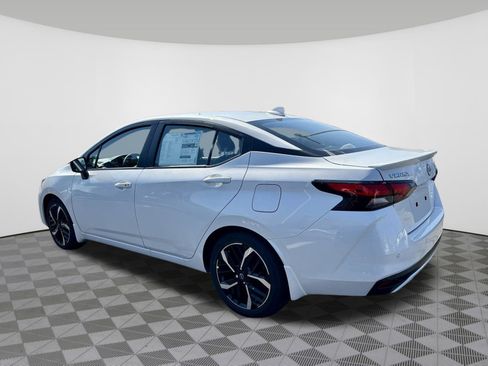 Used 2025 Nissan Versa SR w/ Trunk Package image 17