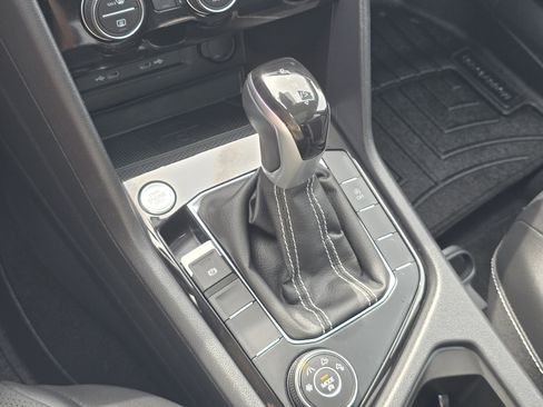Certified 2023 Volkswagen Taos SEL AWD/4WD image 27