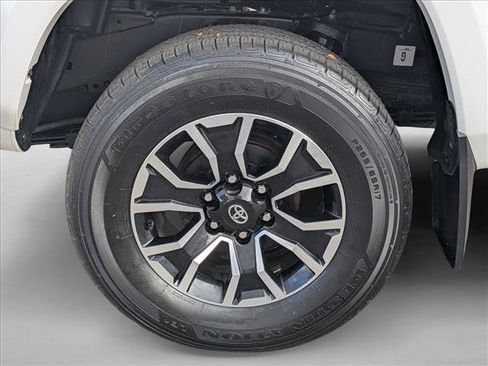 Used 2023 Toyota Tacoma TRD Sport image 9