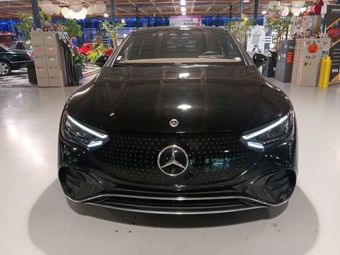 Used 2023 Mercedes-Benz EQE 500 4MATIC Sedan image 5