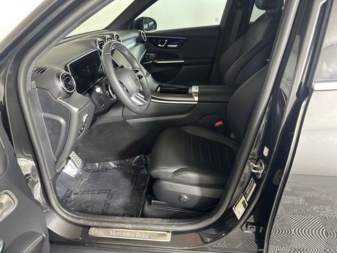 Certified 2024 Mercedes-Benz GLC 300 image 9