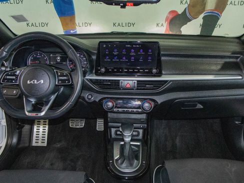 Used 2024 Kia Forte GT-Line w/ GT-Line Premium Package image 3