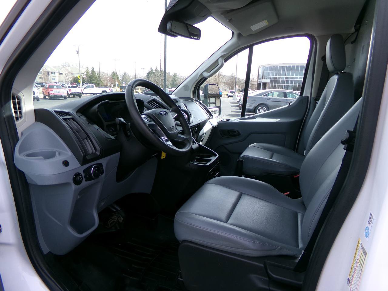 Used 2019 Ford Transit 150 130 Low Roof RWD image 9