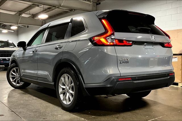 Used 2023 Honda CR-V EX-L image 3