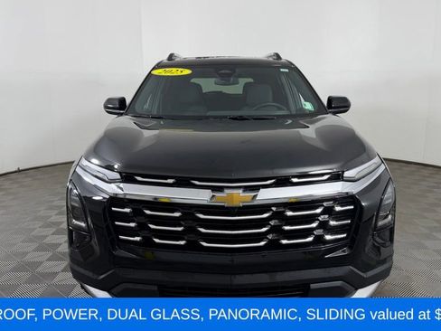 Used 2025 Chevrolet Equinox LT AWD/4WD image 2